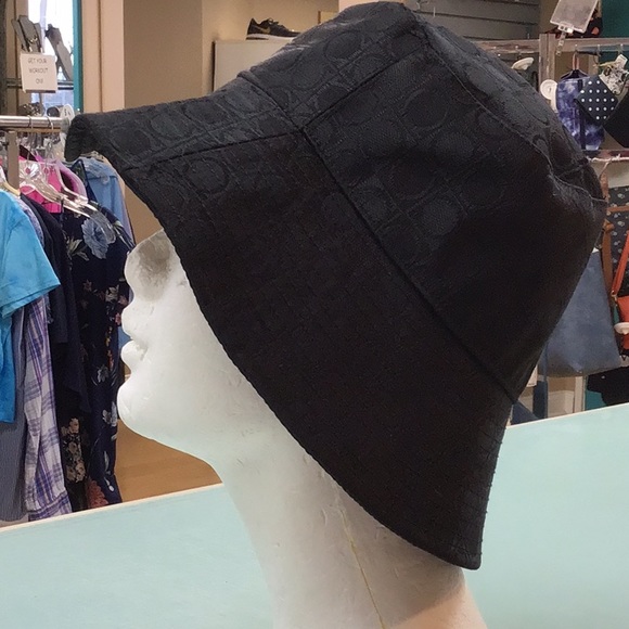NWT Salvatore Ferragamo vintage black bucket hat - Picture 2 of 9
